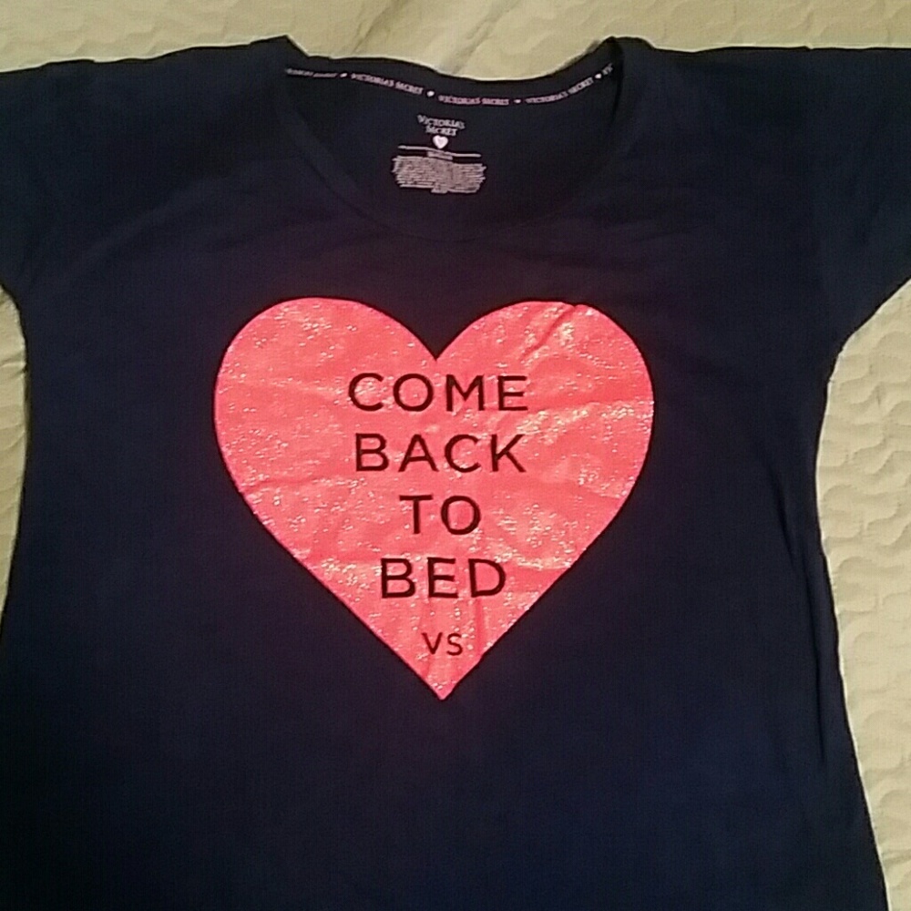 VS t-shirt nightgown